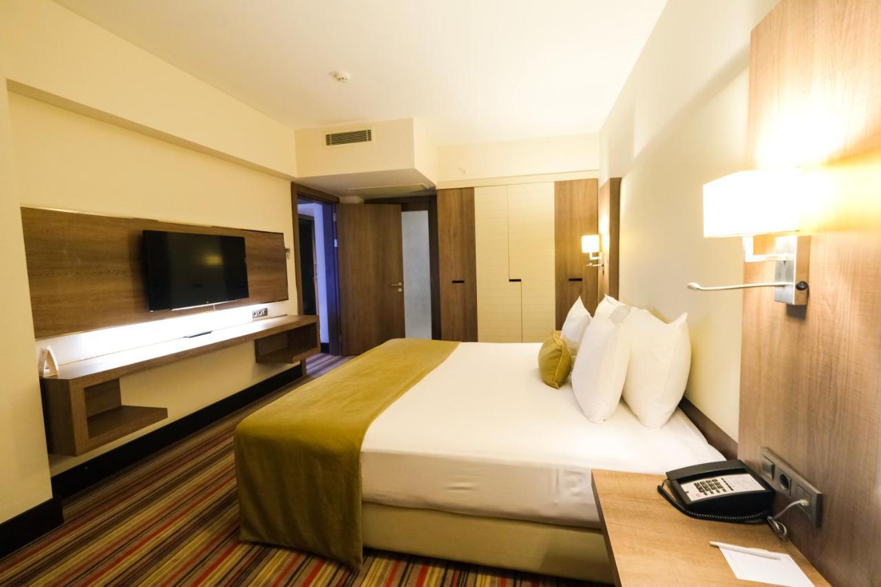 Ramada Plaza By Wyndham