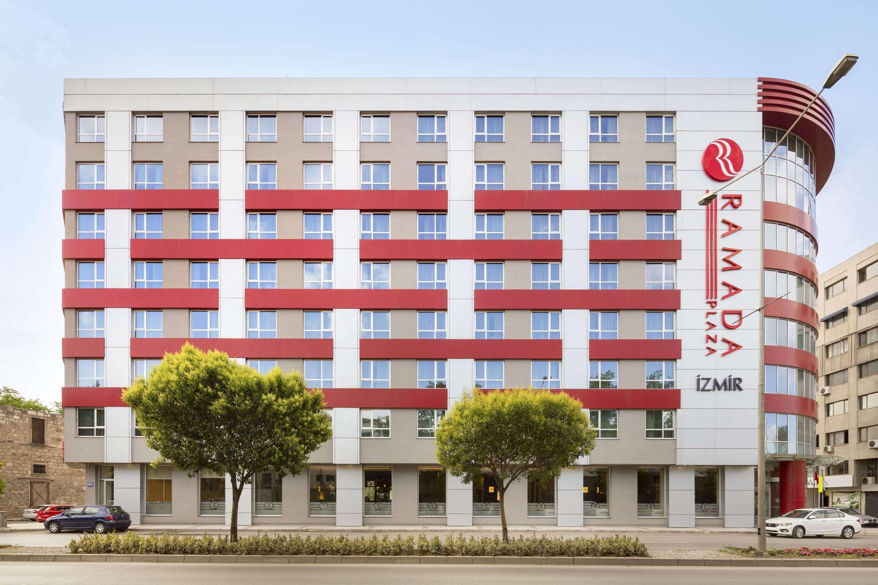 Ramada Plaza By Wyndham איזמיר