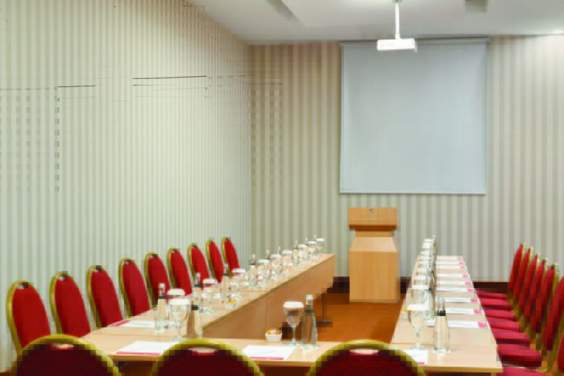 מלון Ramada Plaza By Wyndham