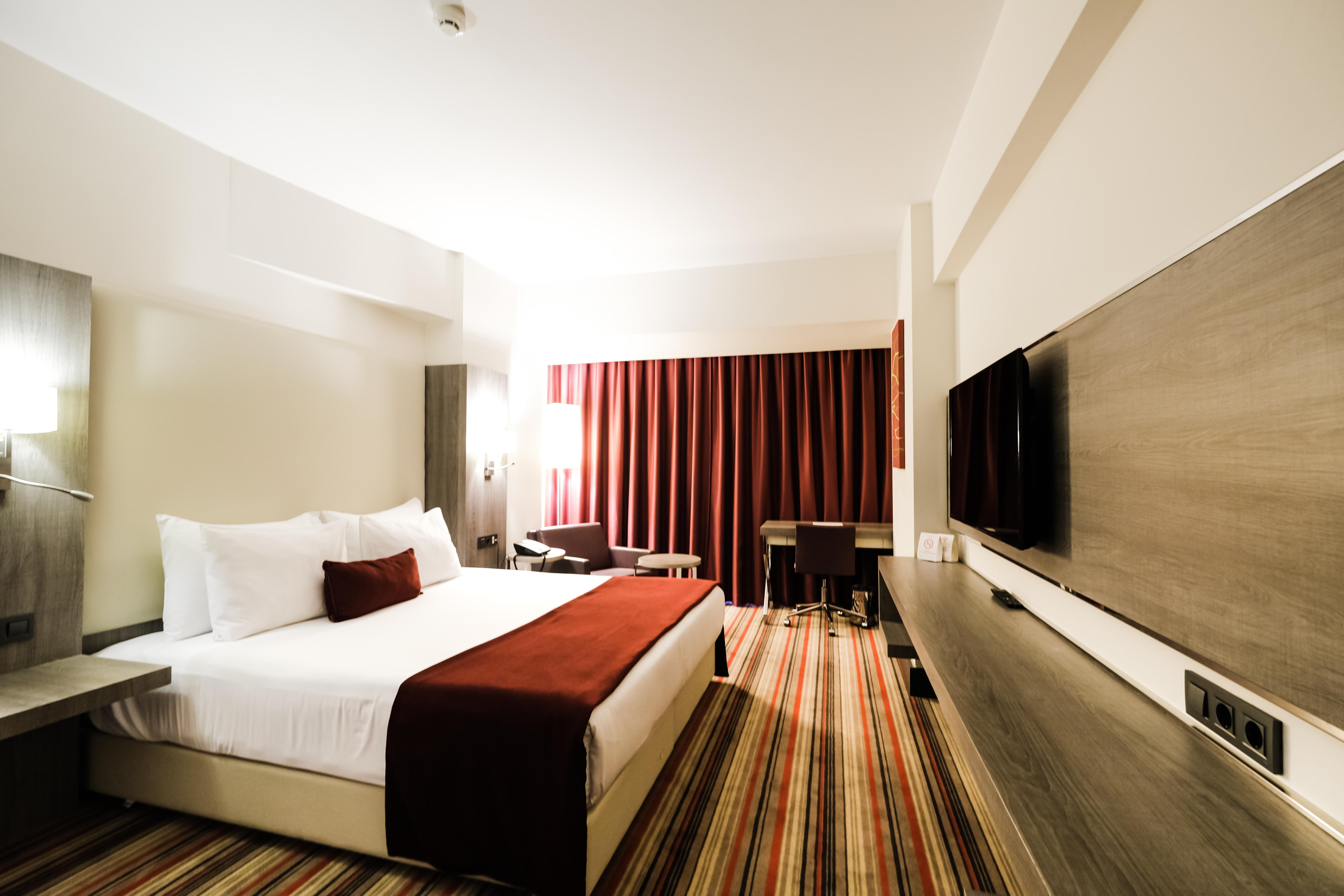 Отель Ramada Plaza By Wyndham Измир