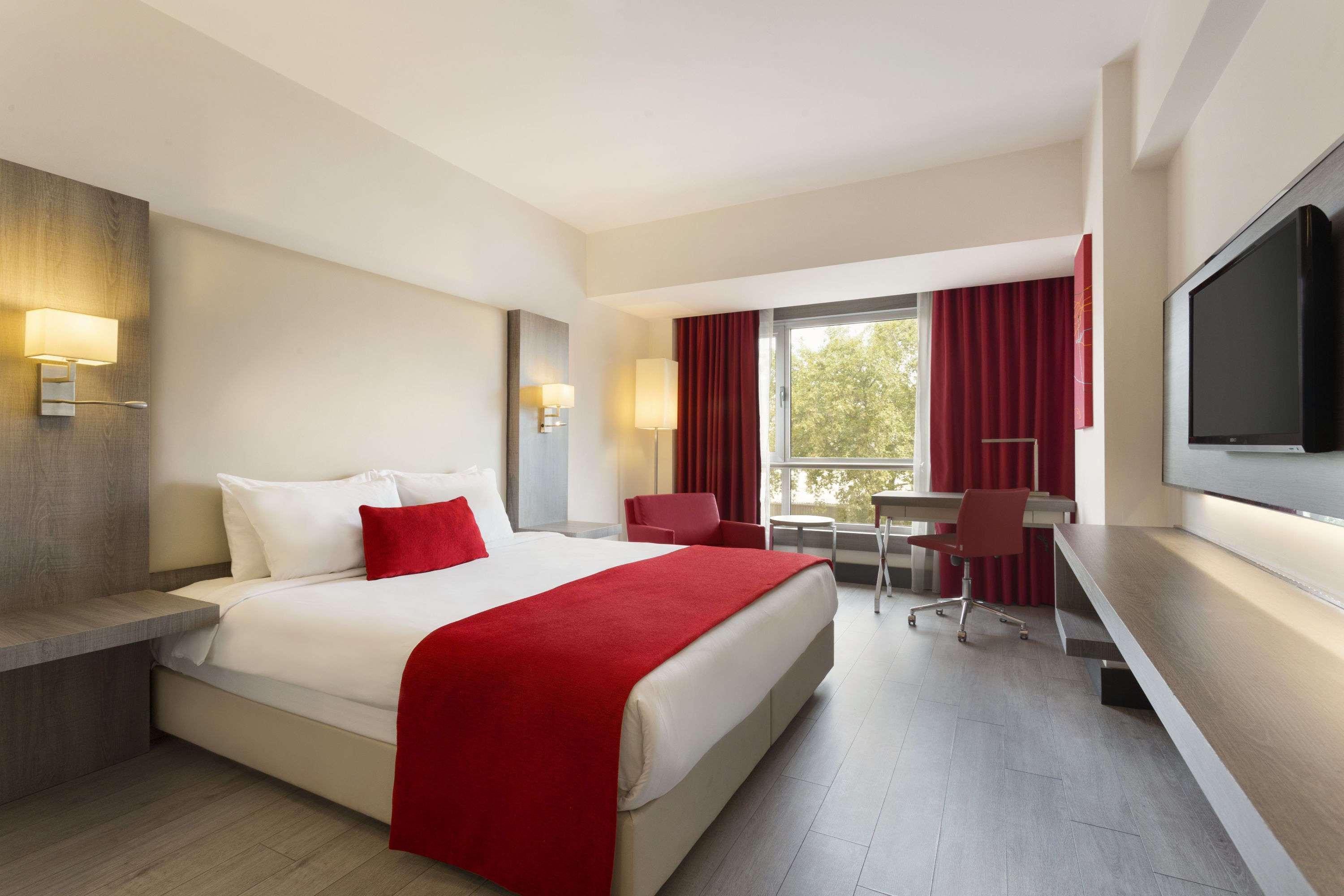 Ramada Plaza By Wyndham