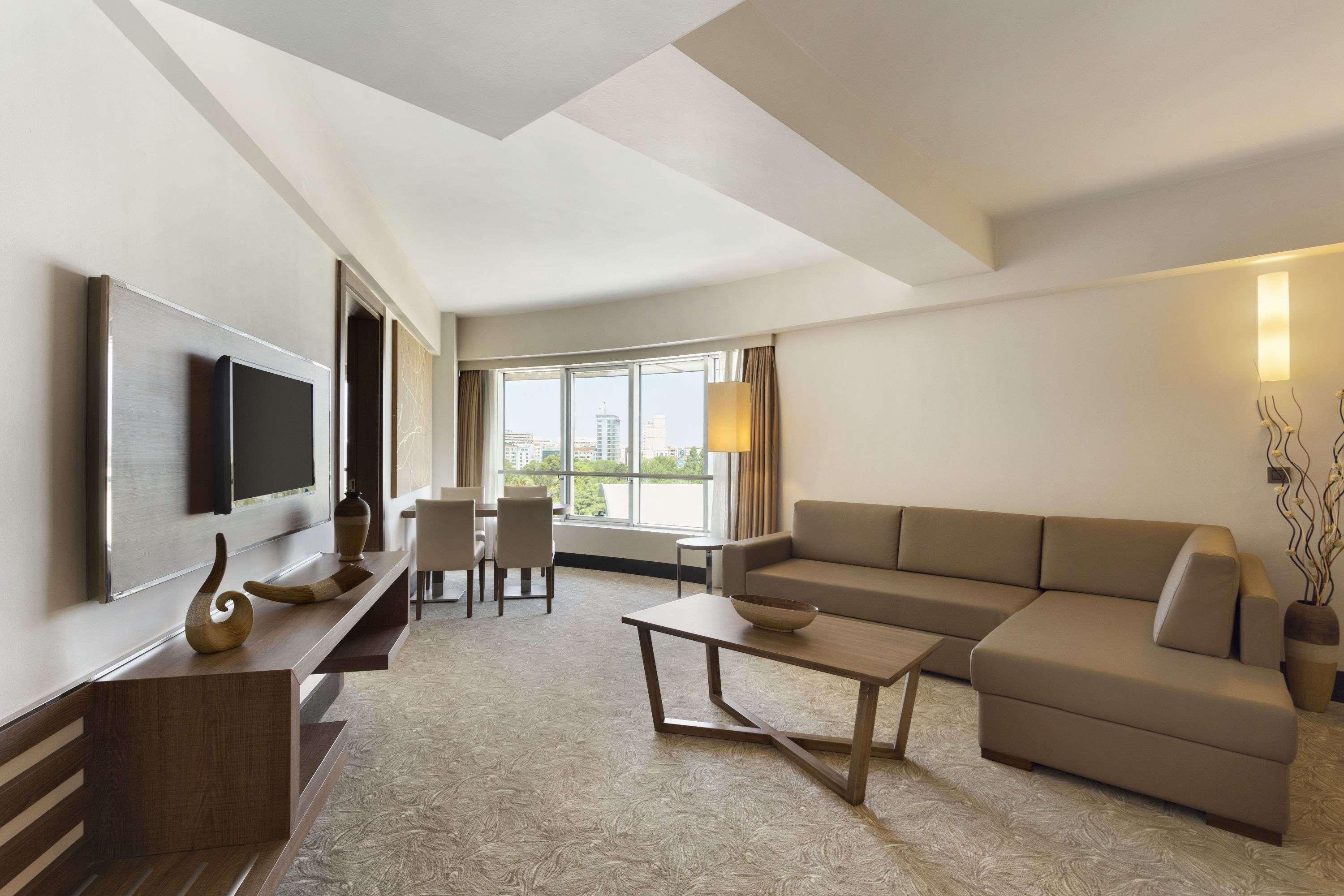 Ramada Plaza By Wyndham 4*