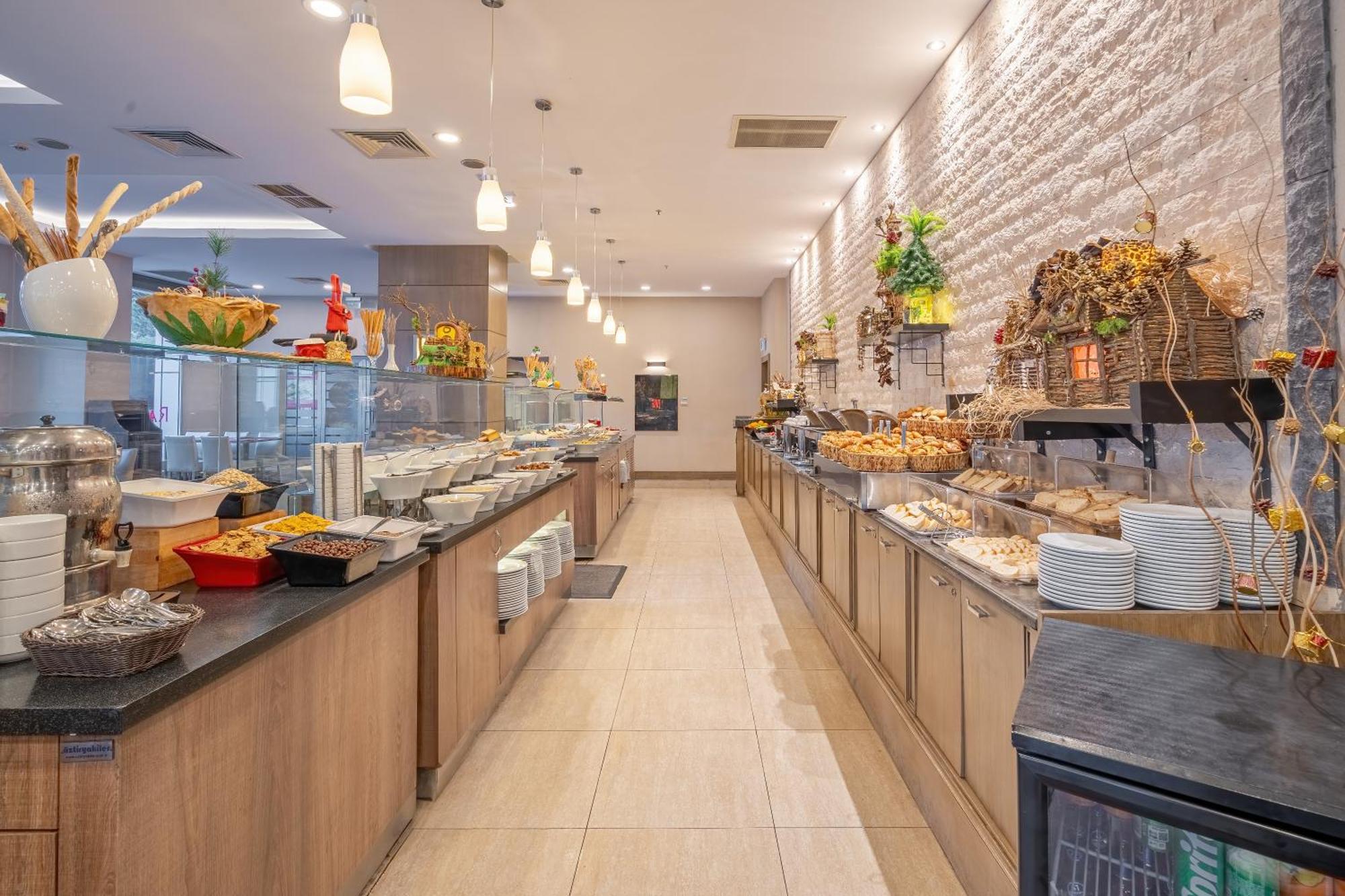 Ramada Plaza By Wyndham 4*